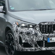 BMW X1 Mパフォーマンスモデル 改良新型プロトタイプ（スクープ写真）