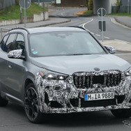 BMW X1 Mパフォーマンスモデル 改良新型プロトタイプ（スクープ写真）