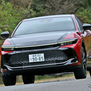 トヨタ クラウン クロスオーバーRS Advanced