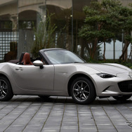 マツダ ロードスター 特別仕様車「Brown Top（ブラウントップ）」