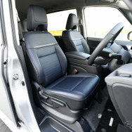 日産 セレナ 新型（e-POWER LUXION）
