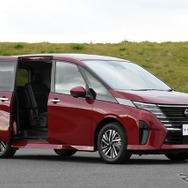 日産 セレナ 新型（e-POWER LUXION）