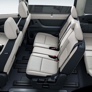 日産 セレナ e-POWER XV 内装色 グレージュ