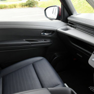 日産 セレナ LUXION e-POWER