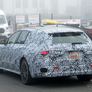 メルセデスベンツ Eクラスステーションワゴン PHEV プロトタイプ（スクープ写真）