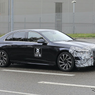 メルセデスベンツ Eクラス 次期型プロトタイプ（スクープ写真）