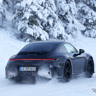 ポルシェ『911 GT3ツーリング』改良新型プロトタイプ