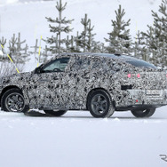 BMW iX2 プロトタイプ（スクープ写真）