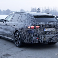 BMW i5 ツーリング プロトタイプ（スクープ写真）