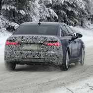 アウディ A6 セダン 改良新型プロトタイプ（スクープ写真）