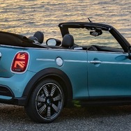 MINI コンバーチブル の「シーサイドエディション」