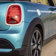 MINI コンバーチブル の「シーサイドエディション」