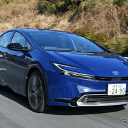 トヨタ プリウス 新型（2.0リットル E-Four）