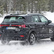 VW T-Cross 改良新型プロトタイプ（スクープ写真）