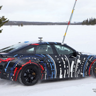 BMW Mが開発する高性能4モーターEVのプロトタイプ（スクープ写真）