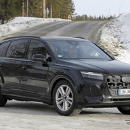 アウディ Q7 改良新型プロトタイプ（スクープ写真）