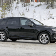 アウディ Q7 改良新型プロトタイプ（スクープ写真）