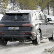 アウディ Q7 改良新型プロトタイプ（スクープ写真）