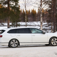 VW パサート ヴァリアント 次期型プロトタイプ（スクープ写真）