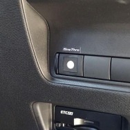 スマートなスイッチ取付が可能なスロコン「スマスロ」付属のサービスパネルが新型TOYOTA用・新型NISSAN用同梱に