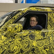 MINI カントリーマン（クロスオーバー）次期型のEVプロトタイプ