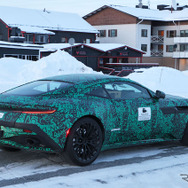 アストンマーティン DB11 後継モデルのプロトタイプ（スクープ写真）