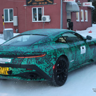 アストンマーティン DB11 後継モデルのプロトタイプ（スクープ写真）