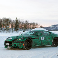アストンマーティン DB11 後継モデルのプロトタイプ（スクープ写真）