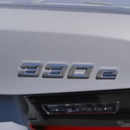 BMW 330e