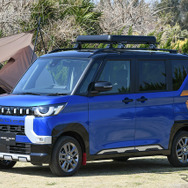 三菱 デリカミニ T Premium（ディーラーオプション ワイルドアドベンチャースタイル装着車）