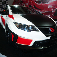 無限シビックタイプRコンセプトやS660 無限RAプロトタイプを展示した無限（東京オートサロン2016／1月15日／幕張メッセ）