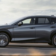 レクサス RZ（米国仕様）