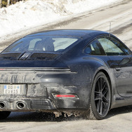 ポルシェ 911 GTS 改良新型プロトタイプ（スクープ写真）