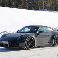ポルシェ 911 GTS 改良新型プロトタイプ（スクープ写真）