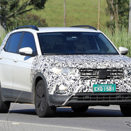 VW T-Cross 改良新型プロトタイプ（スクープ写真）