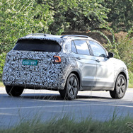 VW T-Cross 改良新型プロトタイプ（スクープ写真）