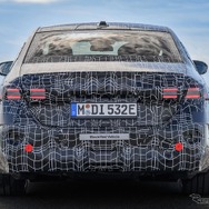 BMW i5 の「M60 xDrive」のプロトタイプ