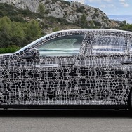 次期BMW 5シリーズ・セダン のEV版『i5』のプロトタイプ