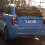 アバルト 500e カブリオレ の「ツーリズモ」