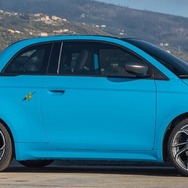 アバルト 500e カブリオレ の「ツーリズモ」