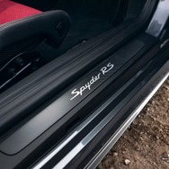 ポルシェ 718スパイダーRS