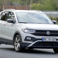 VW T-Cross 改良新型プロトタイプ（スクープ写真）