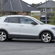 VW T-Cross 改良新型プロトタイプ（スクープ写真）