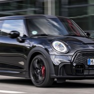 MINI 3ドアハッチバック JCW（ジョン・クーパー・ワークス）の「1to6 エディション」
