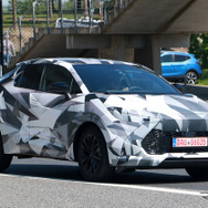 トヨタ C-HR 次期型プロトタイプ（スクープ写真）