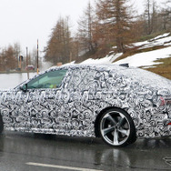 アウディ RS7 次期型と思われるプロトタイプ車両（スクープ写真）