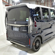 ホンダ N-BOX Custom