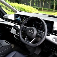 日産 セレナ LUXION