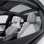 メルセデスベンツ Eクラス・セダン 新型のPHEV