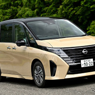 日産 セレナ e-POWER ハイウェイスターV